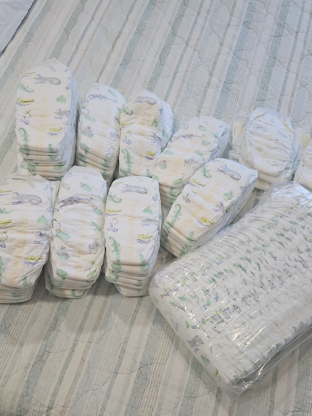 Member's Mark Size 7 Diapers 122 Ct